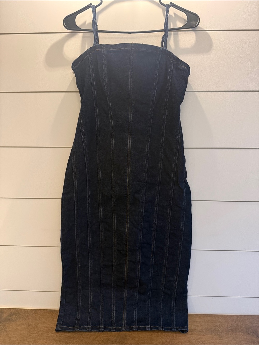 House of Harlow 1960 Dark Blue Denim Midi Dress with Vertical Seams